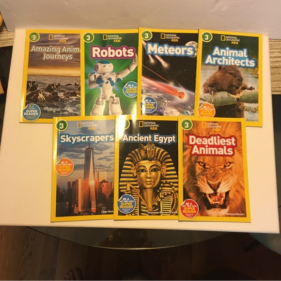 National Geographic Book Lot of 7  Level 3 - Picture 2 of 7